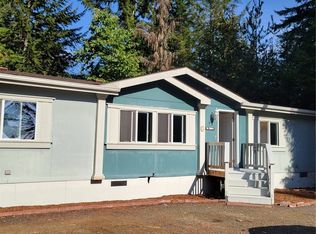 860 N Colony Surf Dr, Lilliwaup, WA