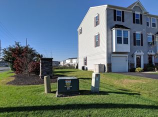 101 Tulip Ln, Gilbertsville, PA 19525