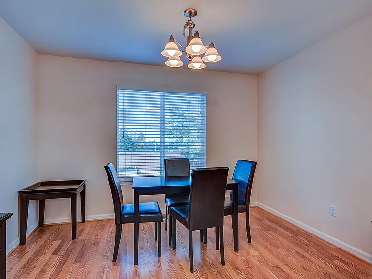 1182 NW Redwing Dr — Photo 6