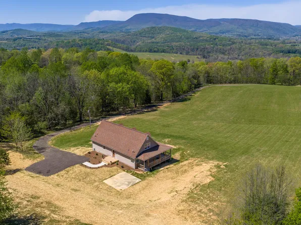 141 Montella Ln, Lexington, VA 24450