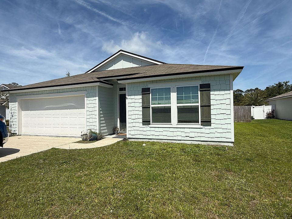 1st image of 202 Green Palm Ct