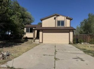 600 Blossom Field Rd, Fountain, CO 80817