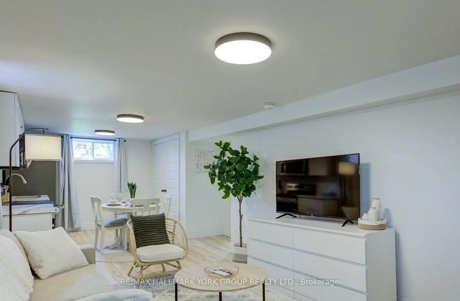 2 bed, $1,800 — Photo 3