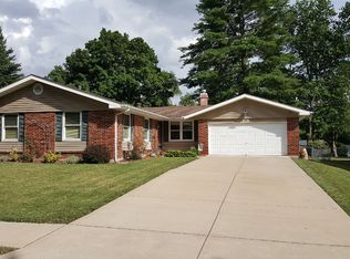416 Longbow Trl, Saint Charles, MO