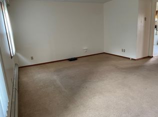 15 Kencrest Dr, Rochester, NY 14606