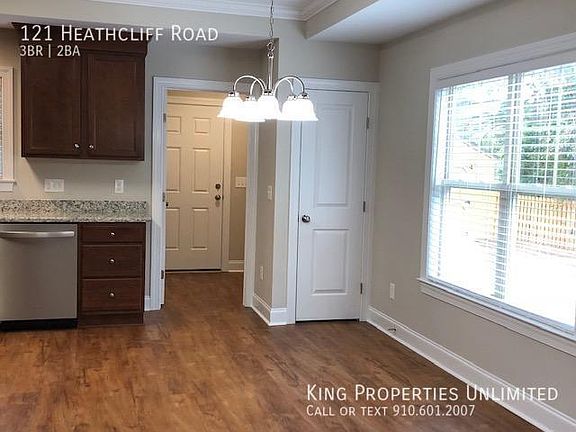 5th image of 121 Heathcliff Rd