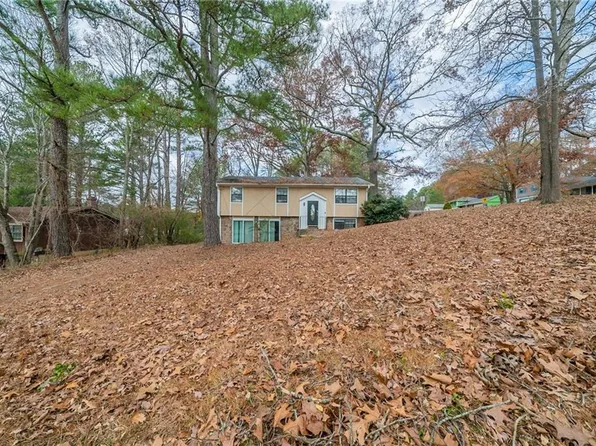 4690 Big Valley Ct, Stone Mountain, GA 30083
