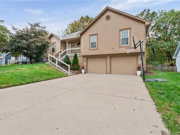 8623 NE 72nd Ter, Kansas City, MO 64158