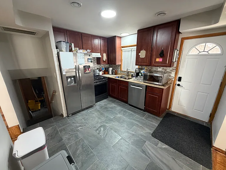 8833 Oswego Ave — Photo 22