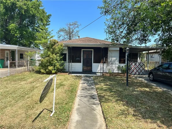 1613 Stafford St, Gretna, LA 70053