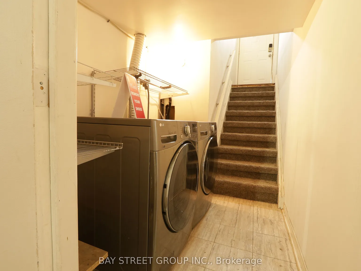 2 bed, $1,600 — Photo 2