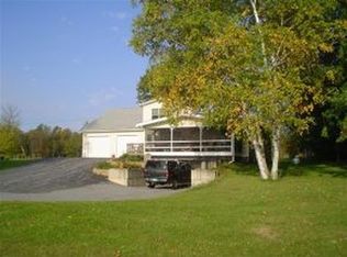 105 E Shr N, Grand Isle, VT 05458