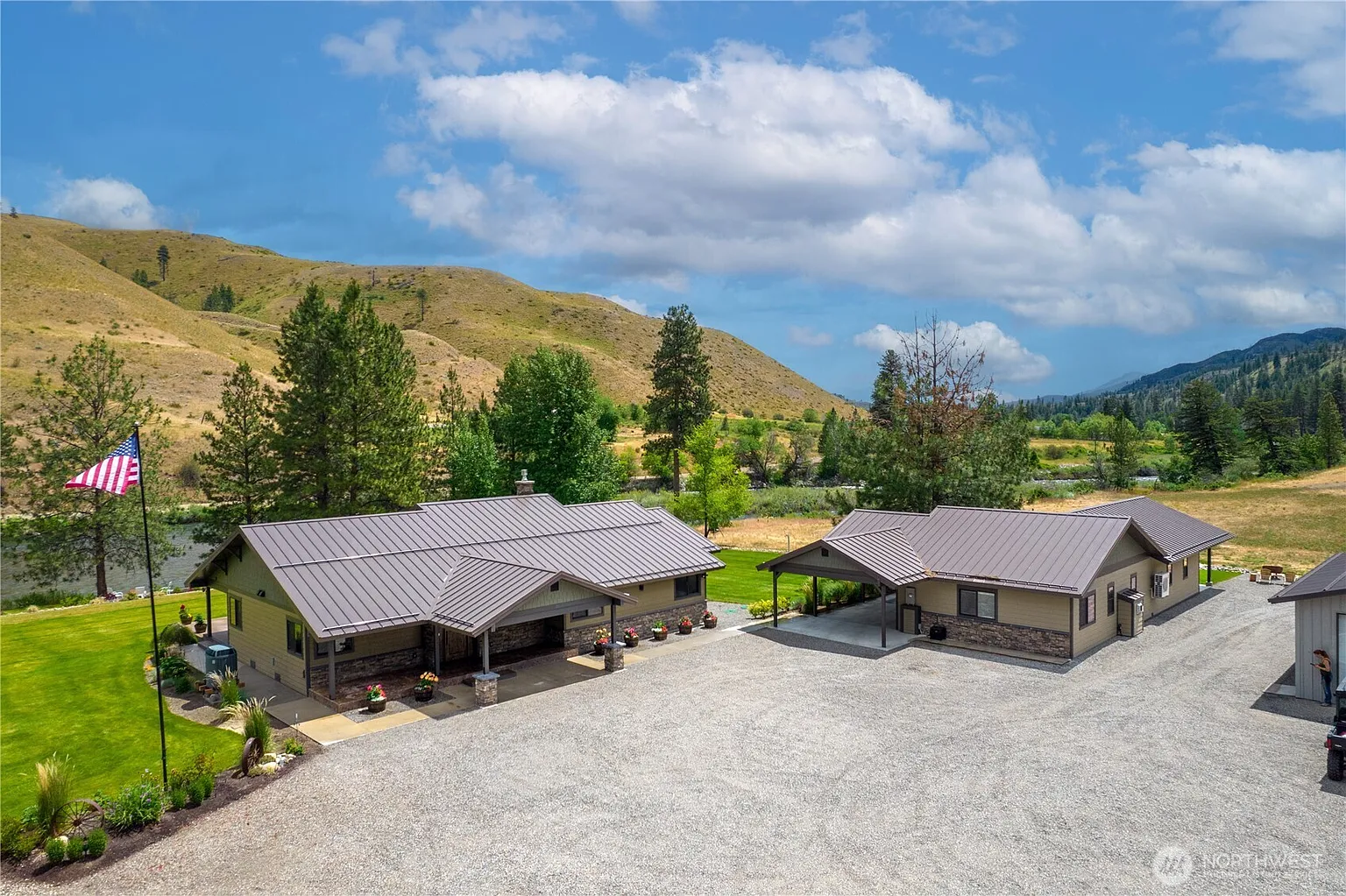 14 Maverick Lane photo 1