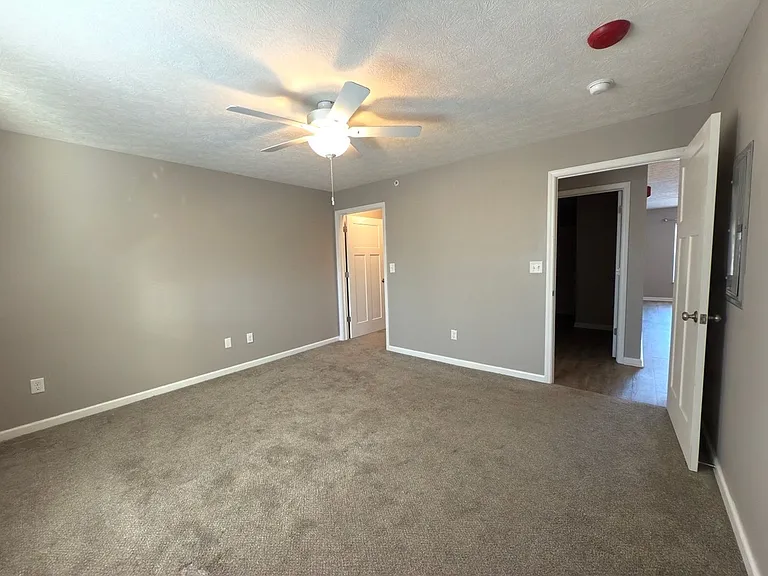 700 N 22nd St #302 — Photo 11