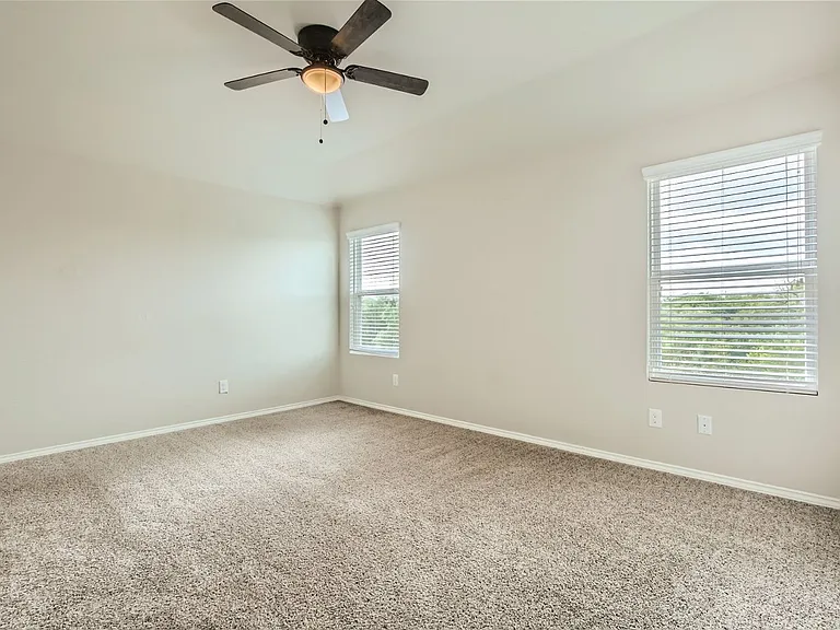 9110 Longhorn Park — Photo 7