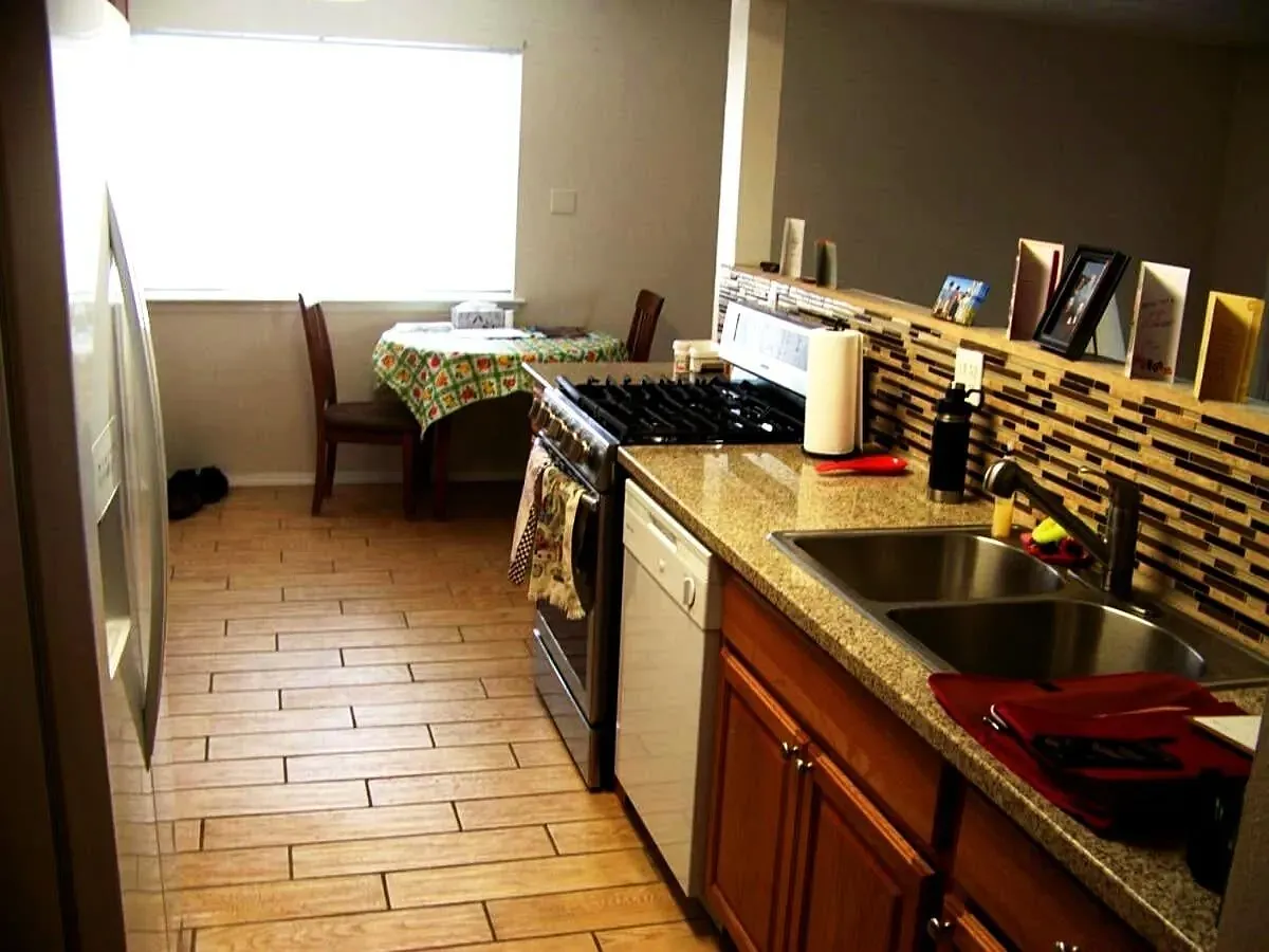 3 bed, 1220 sqft, $1,995 — Photo 4