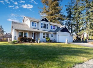 614 1st St, Steilacoom, WA