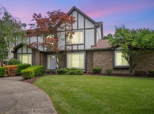 22276 Sheffield Ct, Farmington Hills, MI 48335