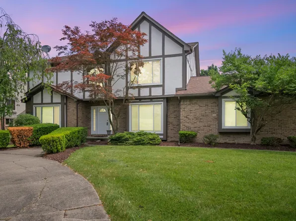 22276 Sheffield Ct, Farmington Hills, MI 48335