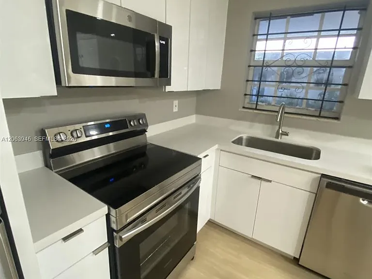 217 NW 48th St #2 — Photo 5