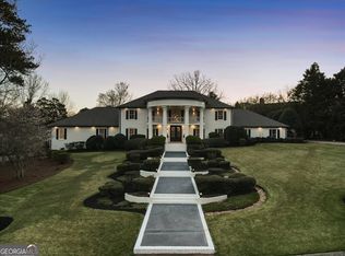 205 Slaton Cir, Roswell, GA 30075