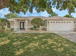 212 Country Lakes Cir, Groveland, FL 34736