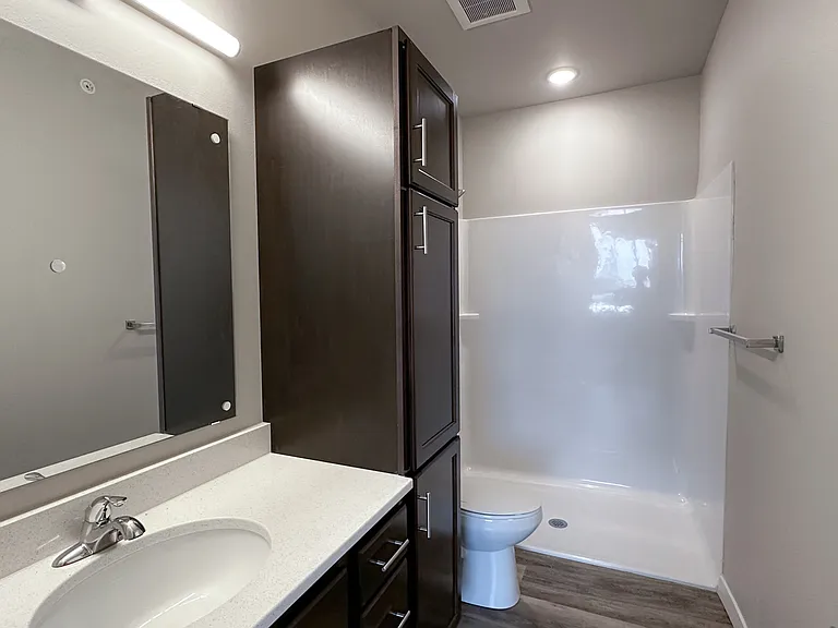 Creekside Apartment Homes — Photo 19