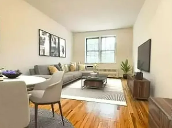 534 East 85th Street image 2 of 4