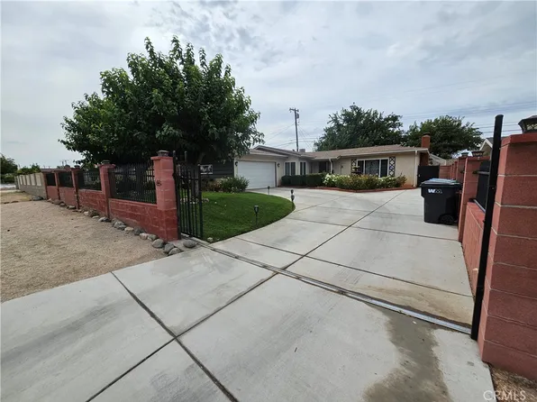 208 E Avenue J12 #E, Lancaster, CA 93535