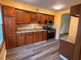 1726 E 291st St, Wickliffe, OH 44092