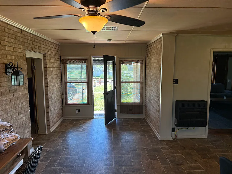 13428 FM 269 — Photo 23