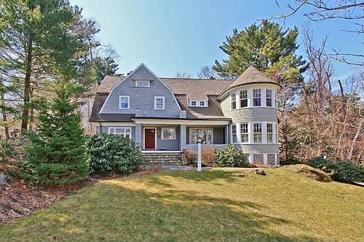 1st image of 102 Woodlawn Ave