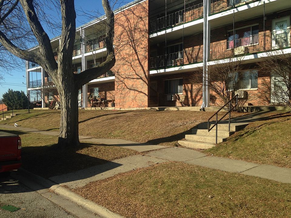 1st image of 2000 N Pine St #102