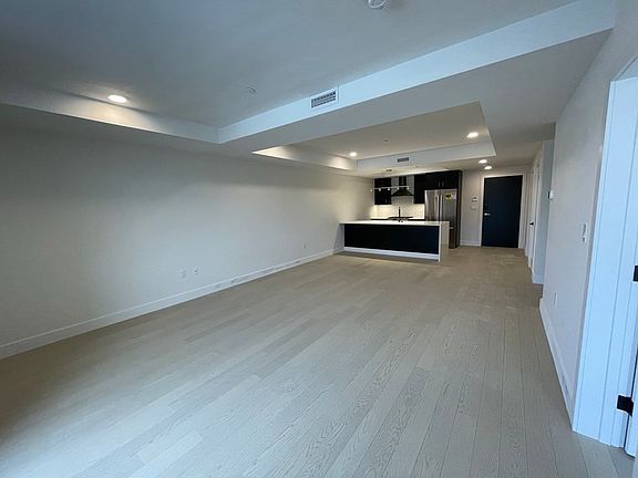 5th image of 395 Alewife Brook Pkwy #2E