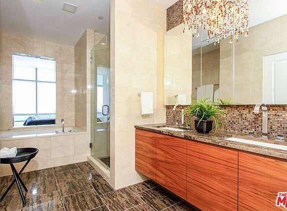 3rd image of 900 W Olympic Blvd #40D