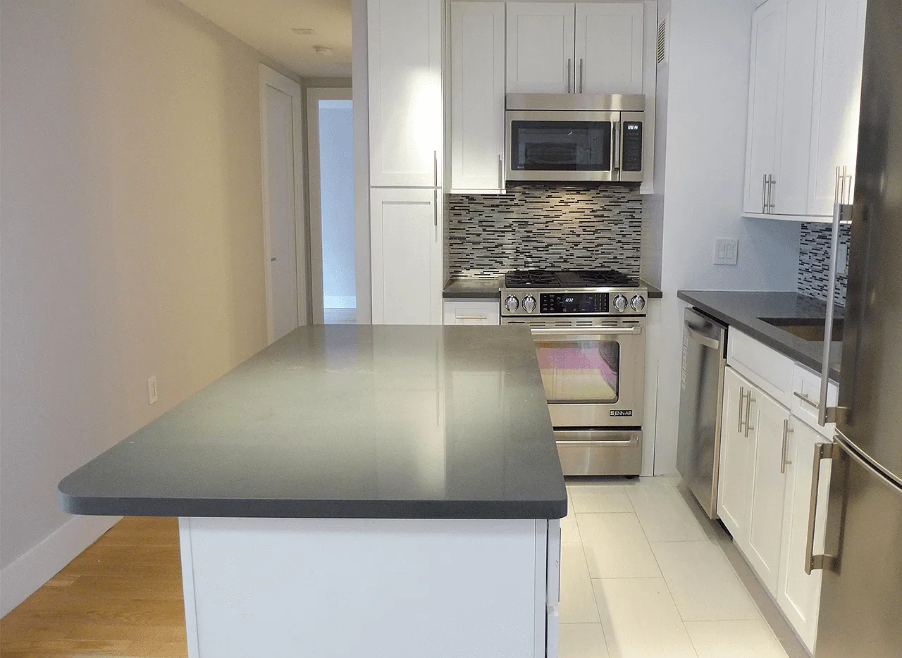 301 East 47th Street — Photo 2