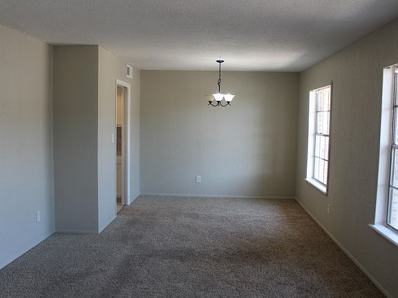2nd image of 325 El Puente Dr