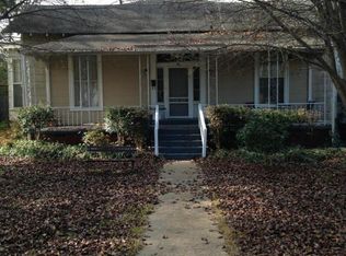 629 Griffin St, West Point, MS 39773