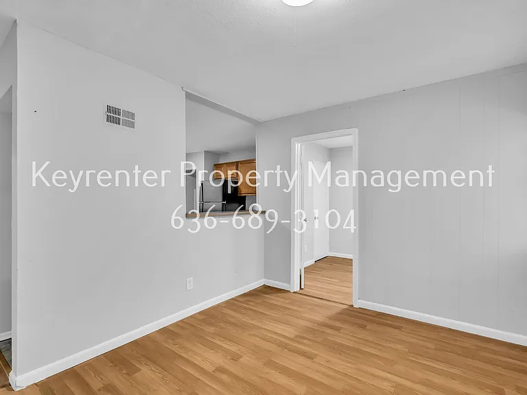 10521 Duke Dr — Photo 5
