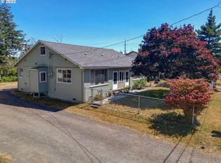 143 Hull St, Coos Bay, OR 97420