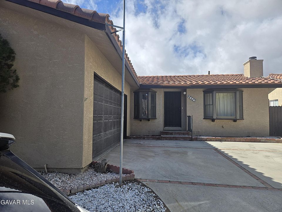1st image of 14323 Winchester Dr