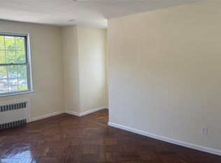 89-28 207th St Floor 2, Queens Village, NY 11427