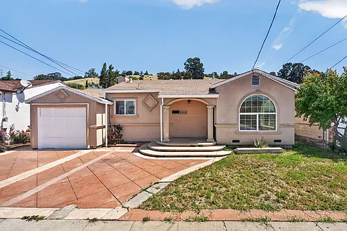 25468 Belmont Ave Photo 1