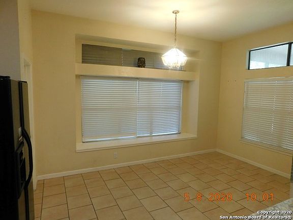 4th image of 10363 Cedarbend Dr