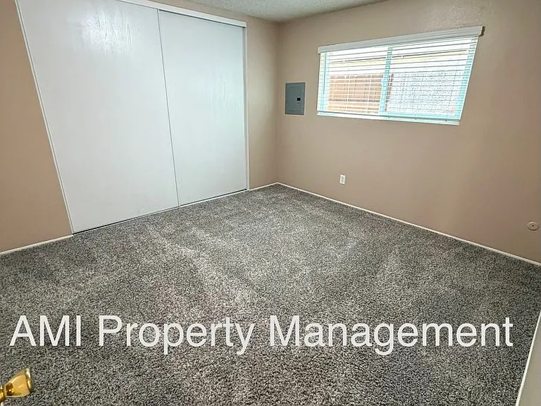 4547 Utah St #4 — Photo 8