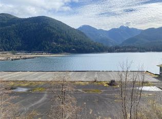 555 Maquinna Dr, Tahsis, BC V0P1X0