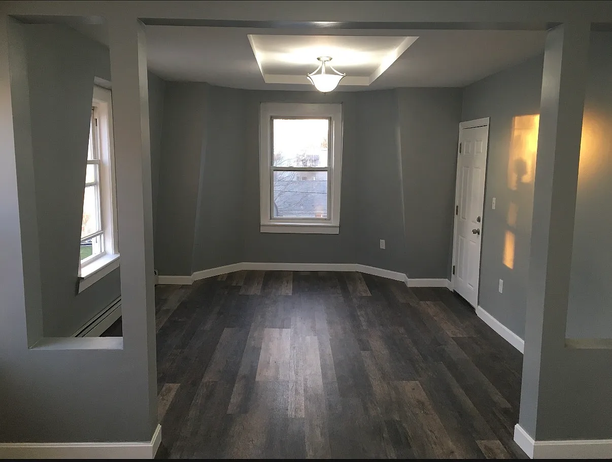 3 bed, 1200 sqft, $2,600 — Photo 2