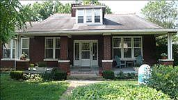 1st image of 1701 Sweetbriar Ave
