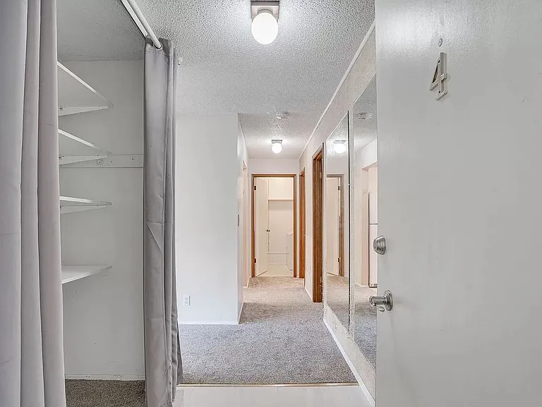 1608 149th Pl SE #4 — Photo 4