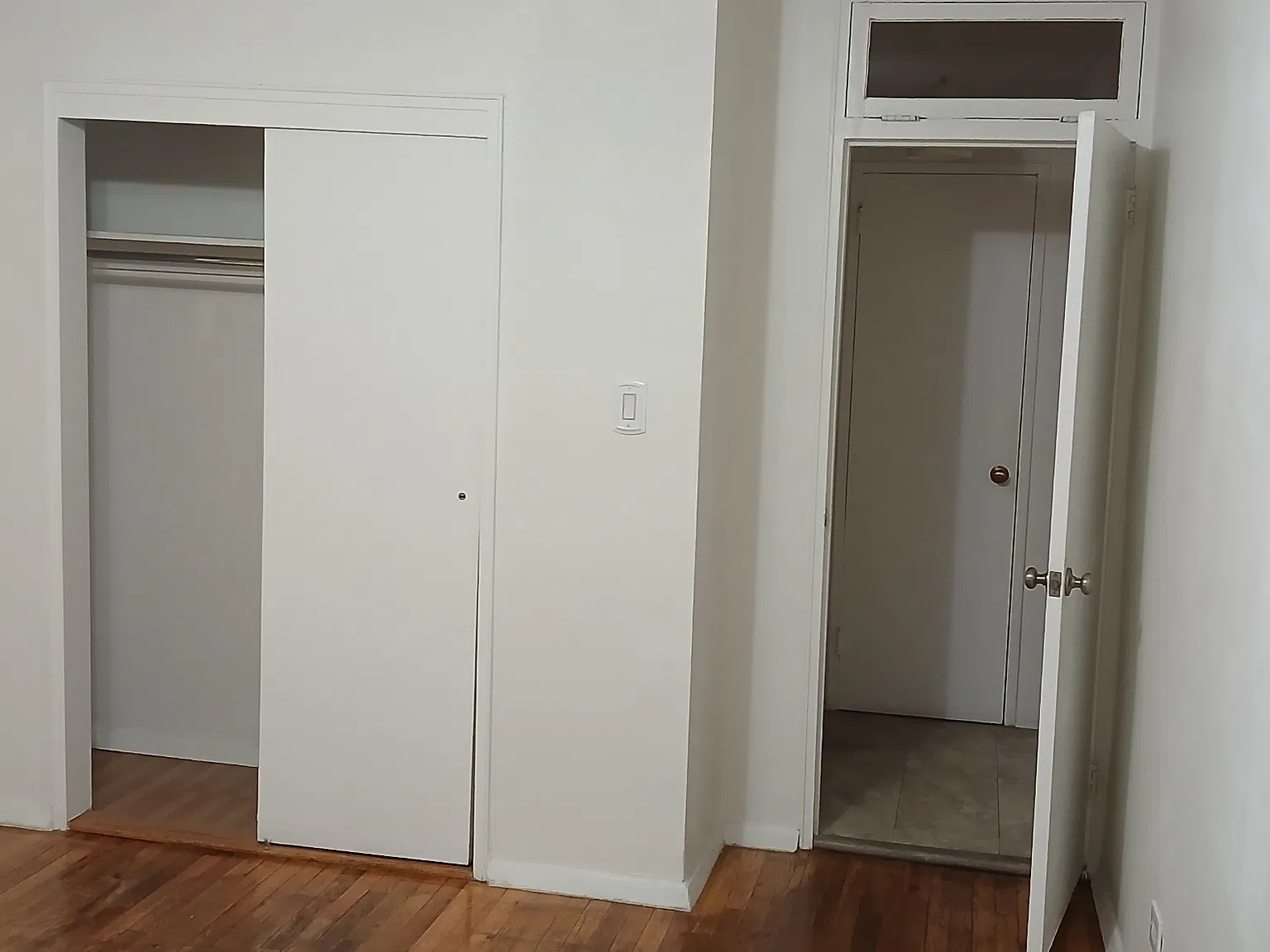 1 bed, 1.5 bath, 700 sqft, $2,350 — Photo 2